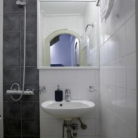 The White House In Plaka By Jj Hospitality