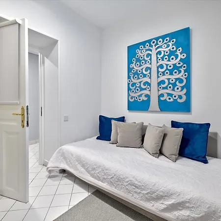 The White House In Plaka By Jj Hospitality Holiday home Athens