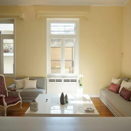 The White House In Plaka By Jj Hospitality * Atina