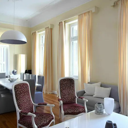 Tatil Evi The White House In Plaka By Jj Hospitality Atina