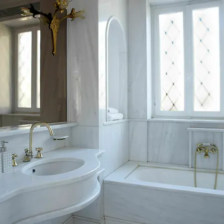 The White House In Plaka By Jj Hospitality Tatil Evi